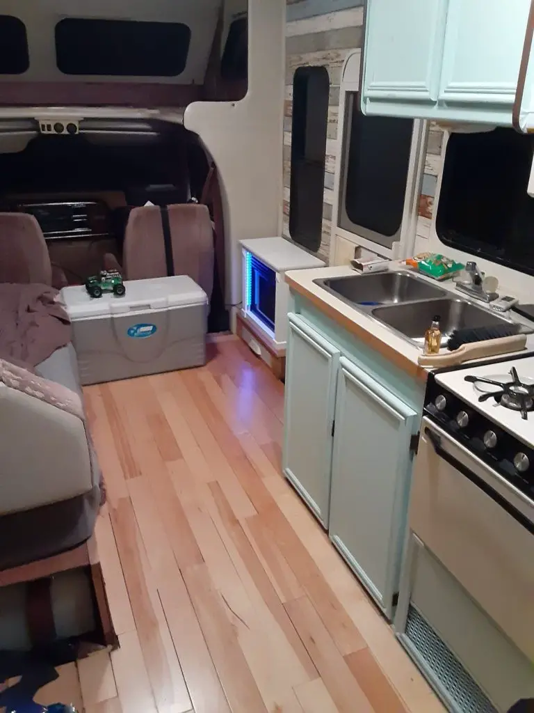 painting cabinets in an RV the right way - my Itasca class C interior