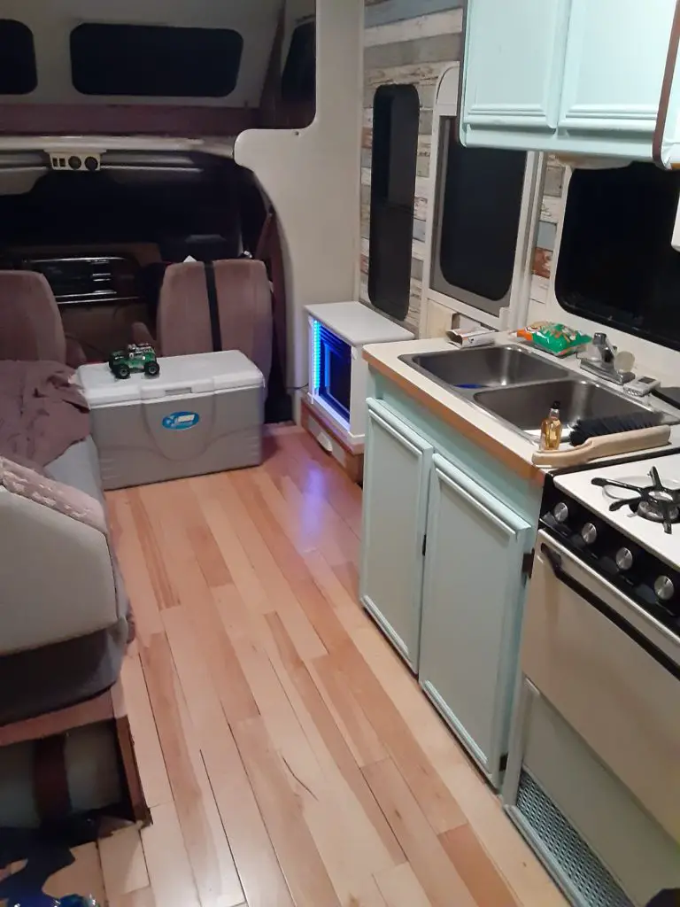 How to replace RV flooring